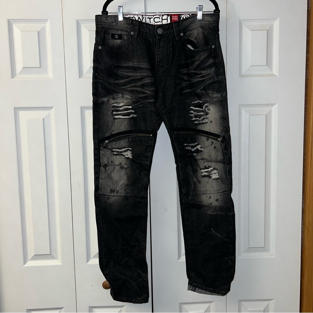Men's Black Distressed Jeans